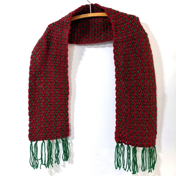 NEW Sparkly Woven Crochet Scarf Red Green Fringe OOAK HANDCRAFTED - Picture 2 of 8